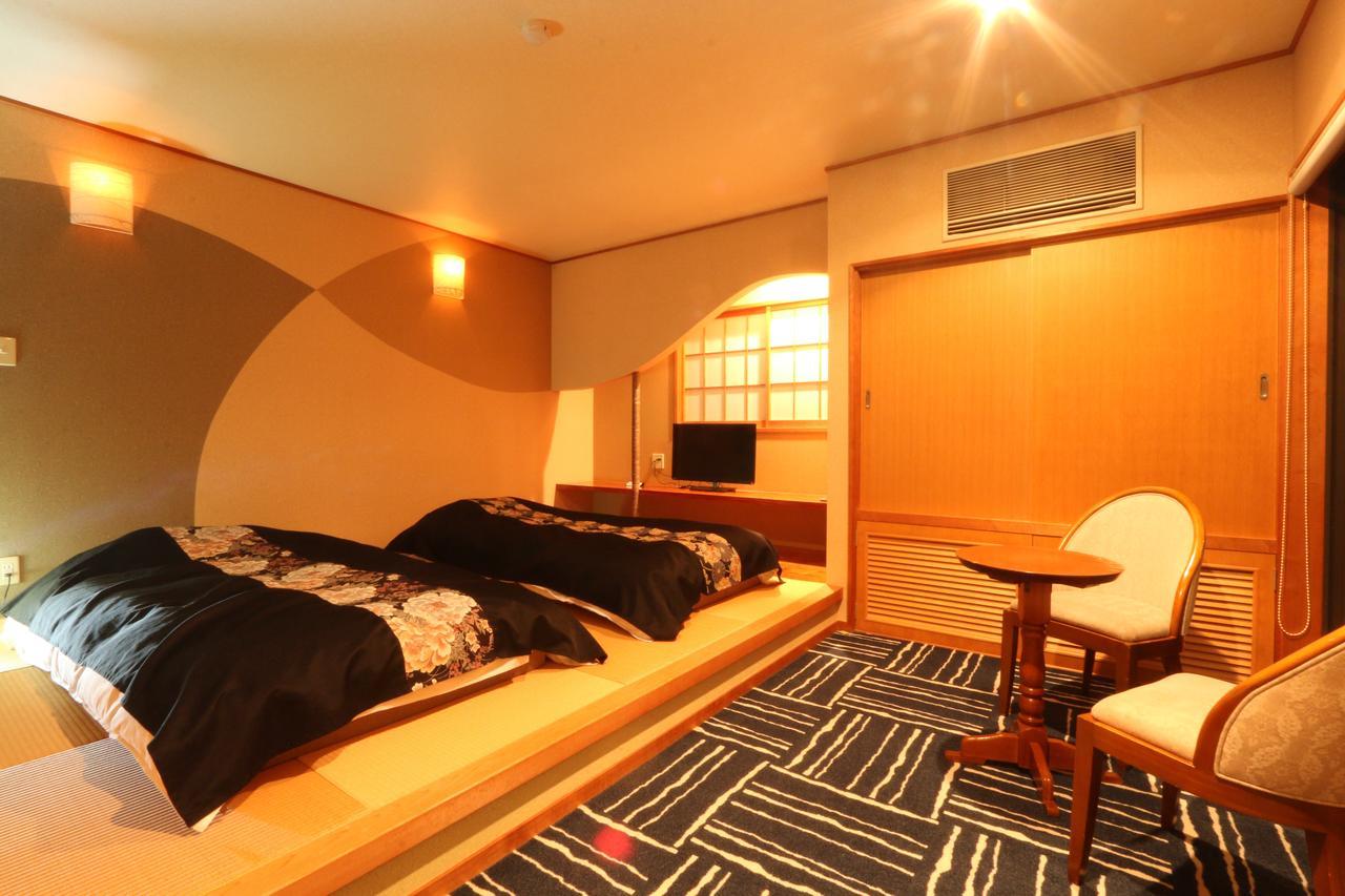 Ohbu Hotel Ito  Esterno foto